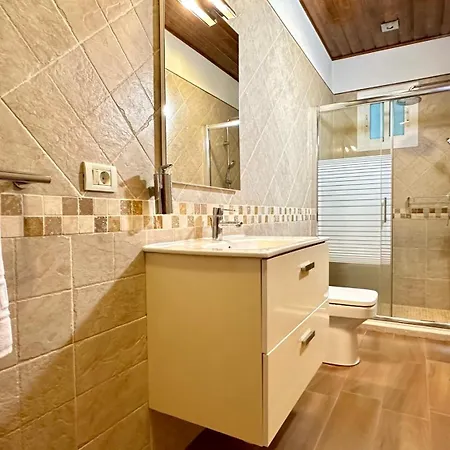 Maravilloso Atico Con Terraza, Vistas, Bbq, Wifi *