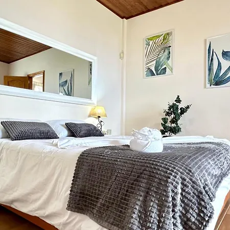 Maravilloso Atico Con Terraza, Vistas, Bbq, Wifi Apartment